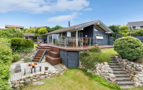 Cozy Home In Ebeltoft With House Sea View, Ebeltoft
